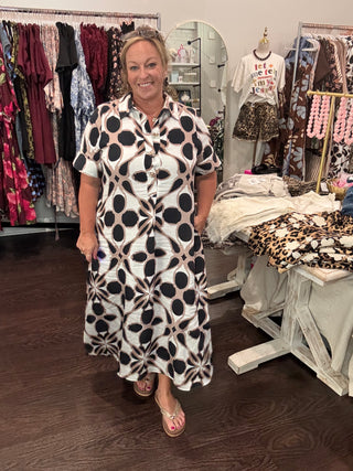 Entro Printed Short Sleeve Midi Dress