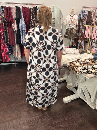 Entro Printed Short Sleeve Midi Dress