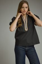 Entro Contrast Trim Puff Sleeve Top